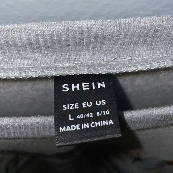 Butterfly Crewneck - Picture 2 of 2